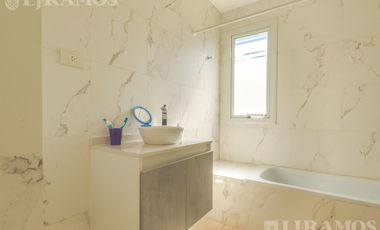 Casa en San Sebastián AREA 12 OPORTUNIDAD!! MB