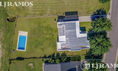 Casa en San Sebastián AREA 12 OPORTUNIDAD!! MB