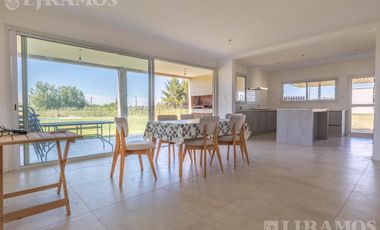 Casa en San Sebastián AREA 12 OPORTUNIDAD!! MB