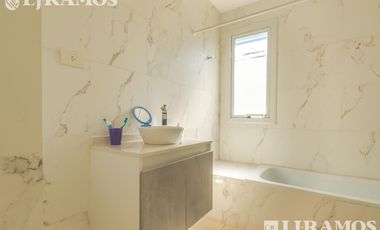 Casa en San Sebastián AREA 12 OPORTUNIDAD!! MB