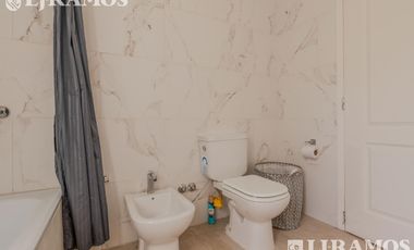 Casa en San Sebastián AREA 12 OPORTUNIDAD!! MB