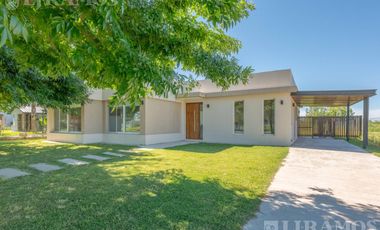 Casa en San Sebastián AREA 12 OPORTUNIDAD!! MB