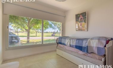 Casa en San Sebastián AREA 12 OPORTUNIDAD!! MB