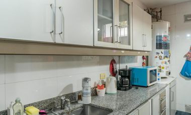 PH en venta - 4 Dormitorios 2 Baños - 147Mts2 - Lomas de Núñez
