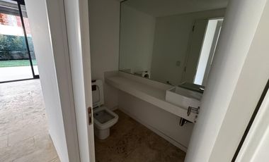 DUPLEX CON JARDIN A ESTRENAR EN VENTA EN URBANA LAS LOMAS