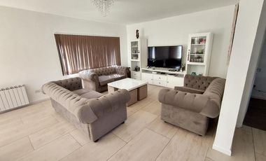 Casa en venta - 3 dormitorios 2 baños - Cocheras - 170mts2 - Altos de Hudson II, Hudson