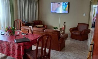 Excelente depto frente a la Estación - Posible Permuta Mte Grande - Actualmente  Alquilado!!!