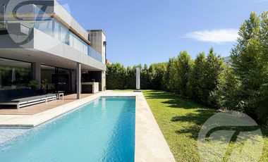 Exclusiva Residencia en Venta – Barrio Las Tipas, Nordelta