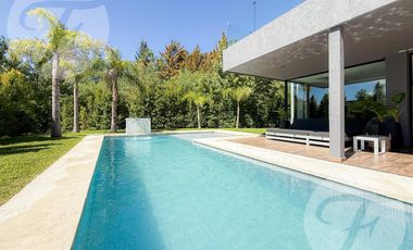 Exclusiva Residencia en Venta – Barrio Las Tipas, Nordelta