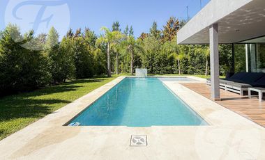 Exclusiva Residencia en Venta – Barrio Las Tipas, Nordelta