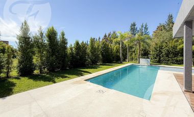 Exclusiva Residencia en Venta – Barrio Las Tipas, Nordelta