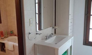 Casa en venta - 3 Dormitorios 2 Baños - Cochera - 141Mts2 - Mar de Cobo