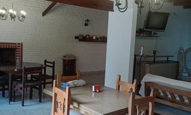 Casa en venta - 3 Dormitorios 2 Baños - Cochera - 141Mts2 - Mar de Cobo