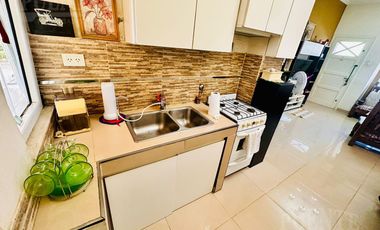 Casa en Luis Guillon a la Venta!!