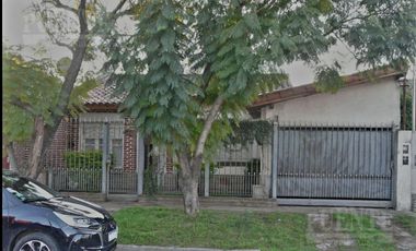 Casa en Luis Guillon a la Venta!!