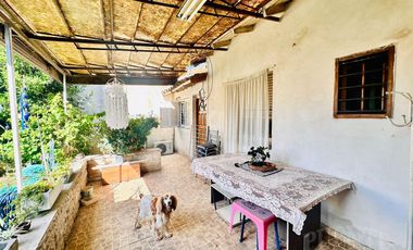 Casa en Luis Guillon a la Venta!!