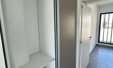 CASA A ESTRENAR 5AMB - C/ PILETA - LAGOS DE CANNING 1