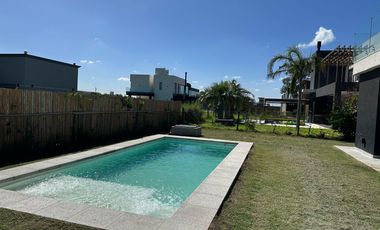 CASA A ESTRENAR 5AMB - C/ PILETA - LAGOS DE CANNING 1