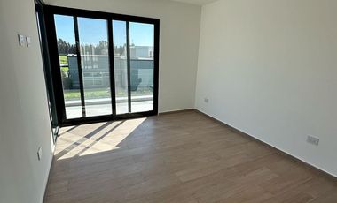 CASA A ESTRENAR 5AMB - C/ PILETA - LAGOS DE CANNING 1