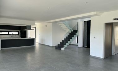 CASA A ESTRENAR 5AMB - C/ PILETA - LAGOS DE CANNING 1