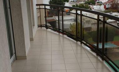 Departamento en venta - 3 dormitorios 2 baños 1 cochera - 130mts2 totales - La Plata