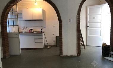 Único PH con 2 patios y terraza - Centro Escalada a 3 cds del FCGR y la Avda - Vta Directa!!!