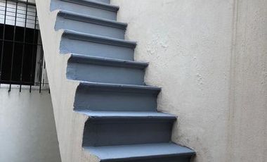 Único PH con 2 patios y terraza - Centro Escalada a 3 cds del FCGR y la Avda - Vta Directa!!!