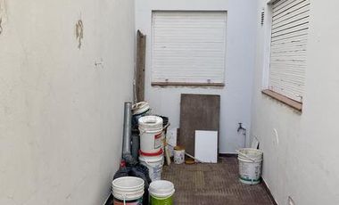 Único PH con 2 patios y terraza - Centro Escalada a 3 cds del FCGR y la Avda - Vta Directa!!!