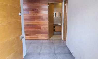 Casa en venta en La Fresna a 200 mts de Galerías Sta Anita