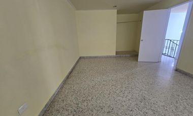 Amplia casa ideal para Oficina