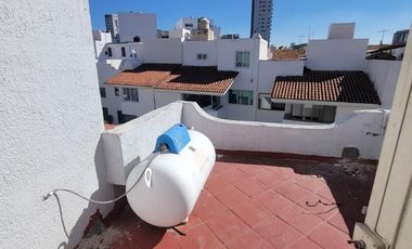 CASA EN VENTA COTO ALTAMIRA, ZAPOPAN