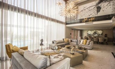 Lujosa Casa Amueblada en Coto Villa Verona, Zapopan, Jalisco