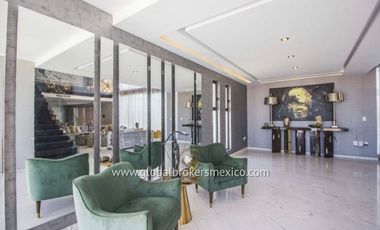 Lujosa Casa Amueblada en Coto Villa Verona, Zapopan, Jalisco