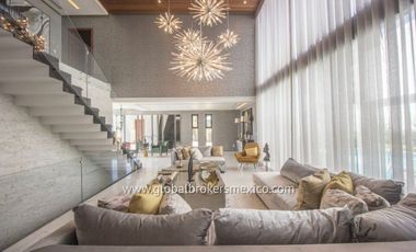 Lujosa Casa Amueblada en Coto Villa Verona, Zapopan, Jalisco