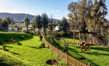 VENTA DE TERRENO EN CUMBAYÁ EN URBANIZCAIÓN DE LUJO