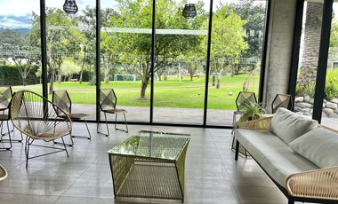 VENTA DE TERRENO EN CUMBAYÁ EN URBANIZCAIÓN DE LUJO