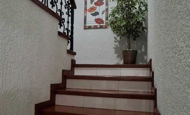 VENTA RESIDENCIA CON CARRIL DE NADO Y LUJOS RENOVADO EN CIUDAD DEL SOL