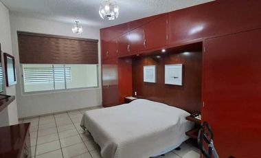 VENTA RESIDENCIA CON CARRIL DE NADO Y LUJOS RENOVADO EN CIUDAD DEL SOL