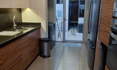 VENTA RESIDENCIA CON CARRIL DE NADO Y LUJOS RENOVADO EN CIUDAD DEL SOL