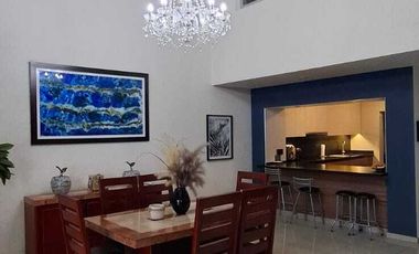 VENTA RESIDENCIA CON CARRIL DE NADO Y LUJOS RENOVADO EN CIUDAD DEL SOL