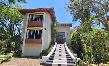 Residencia en Venta en Fracc. Las Cañadas Country Club Zapopan, Jal.