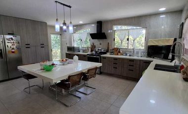 Residencia en Venta en Fracc. Las Cañadas Country Club Zapopan, Jal.