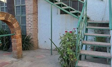 Casa - Edificio en Venta en Santa Lucia, Zapopan