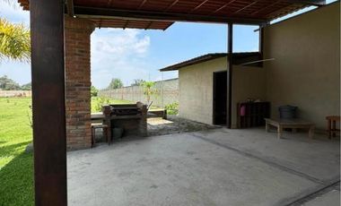 Terreno en Venta con Terraza y Huerta de Aguacates en Tlajomulco de Zuñiga, Jal