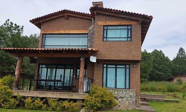 Cabaña en Venta en Tapalpa, Jal. Amueblada