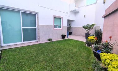 Casa en Venta, Balcones de San Mateo con jardín propio