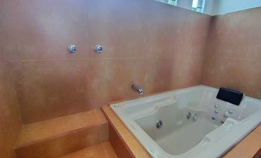 Casa en Venta, Balcones de San Mateo con jardín propio