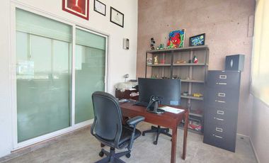 Casa en Venta, Balcones de San Mateo con jardín propio