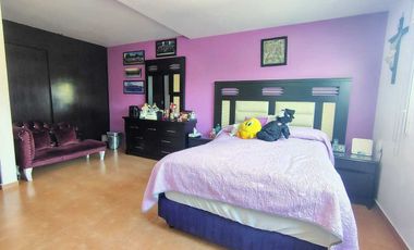 Casa en Venta, Balcones de San Mateo con jardín propio