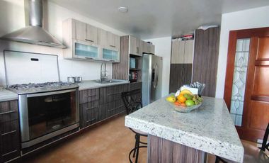 Casa en Venta, Balcones de San Mateo con jardín propio